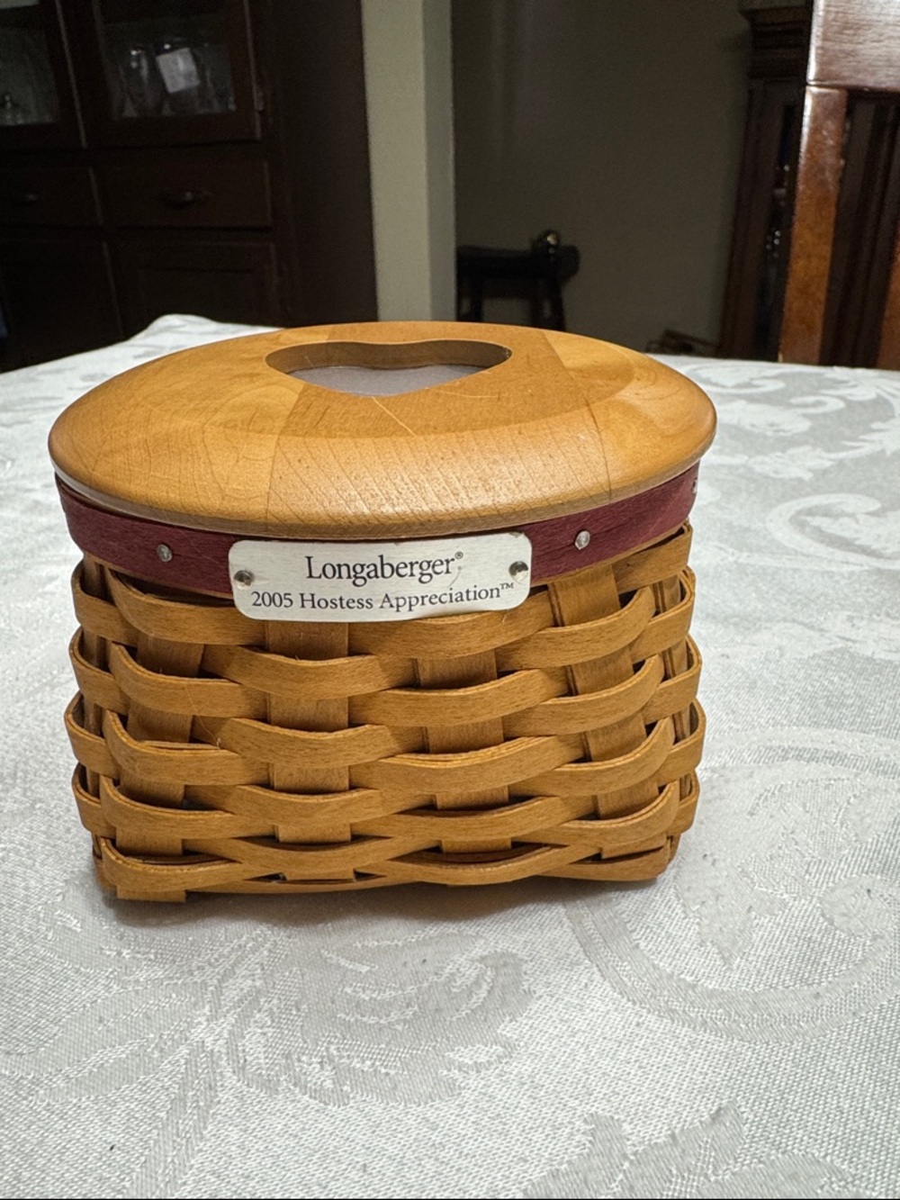 Longerberger 2005 Hostess Appreciation basket w/ liner.